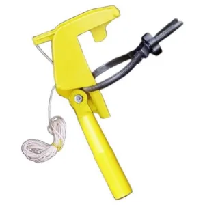 Spray Can Extension Pole Adaptor, Sprayer Adaptor for Aerosol Can and Powder Duster, Adjustable Angle, Perfect for Wasp & Hornet Spray, Dusting Carpenter Bees or Dusting Gardens, Fruit Trees.