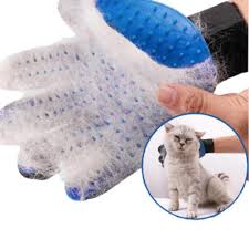 Pet grooming gloves