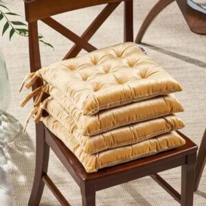 Outdoor cushion set