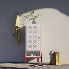 Small bathroom storage